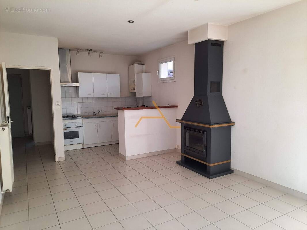 Appartement à DIEULEFIT