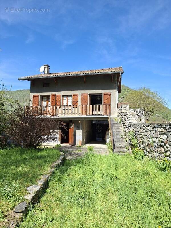 Maison à MALVEZIE