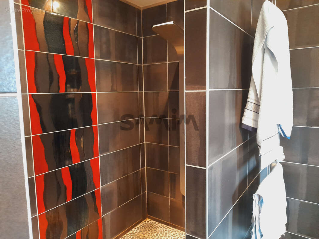 Maison à RIBAUTE-LES-TAVERNES