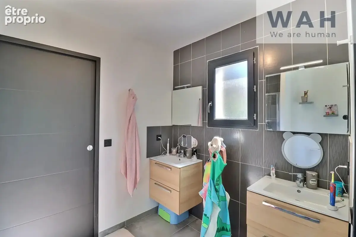 VENTE VILLA 6P 162 m2 avec piscine à Beauvoisin 30640 - photo 9