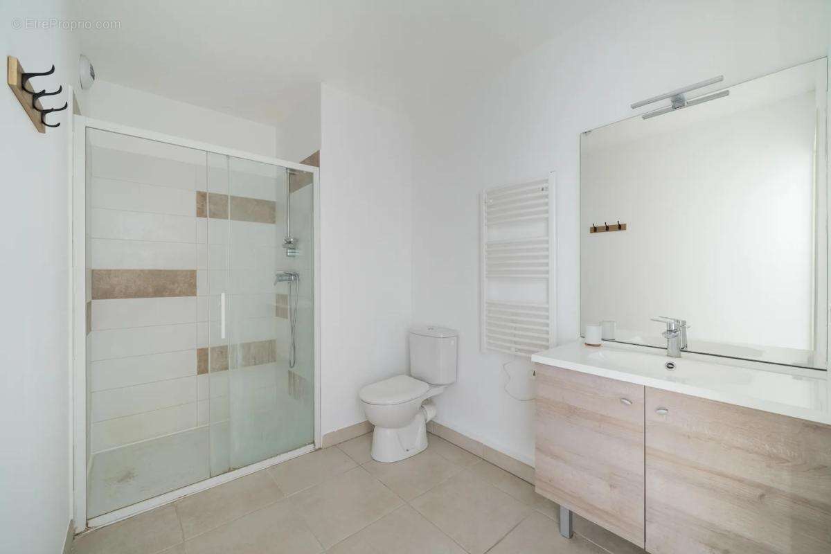 Appartement à JUVIGNAC
