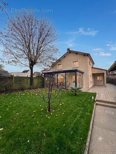 Maison à BEAUMONT-SUR-OISE