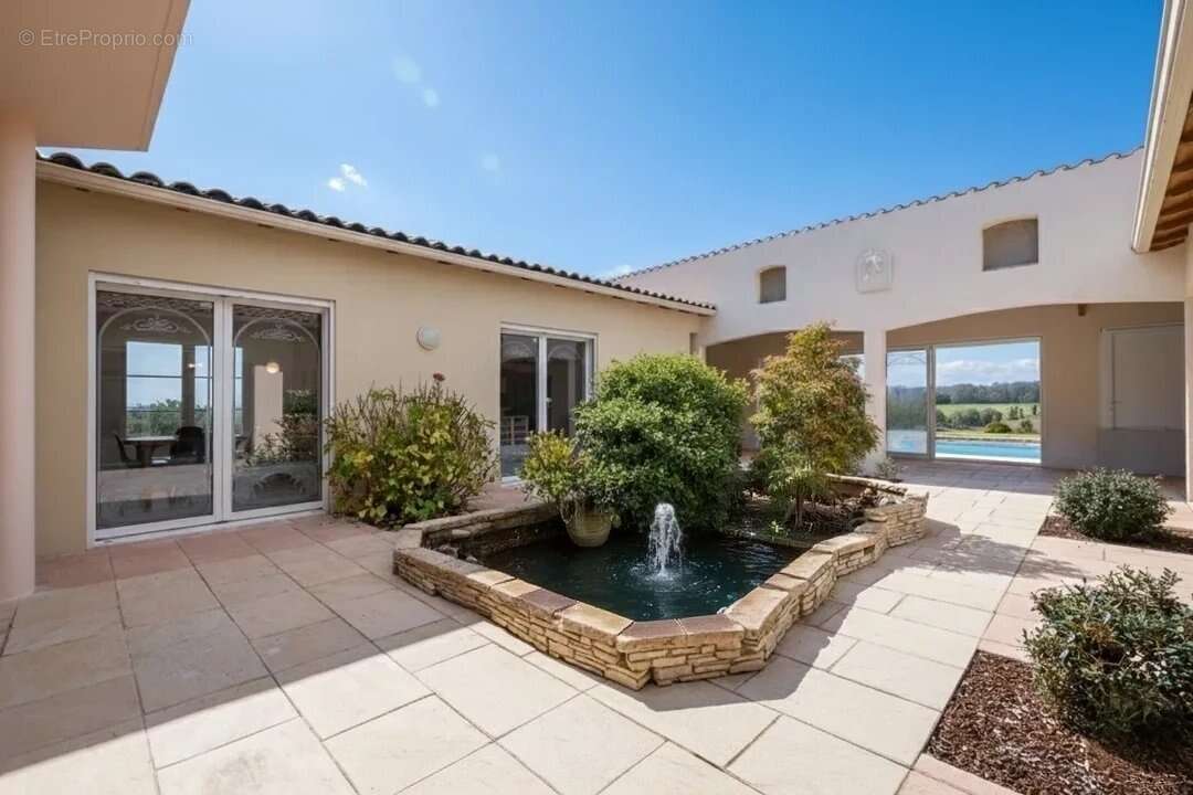 Maison à SAINT-DENIS-DU-PIN