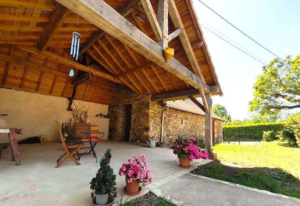 Maison à NANTHEUIL