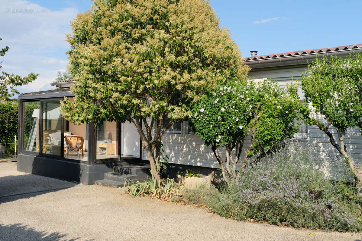 Maison individuelle de plain-pied, garage et terrain clos de 547 m2 - photo 15