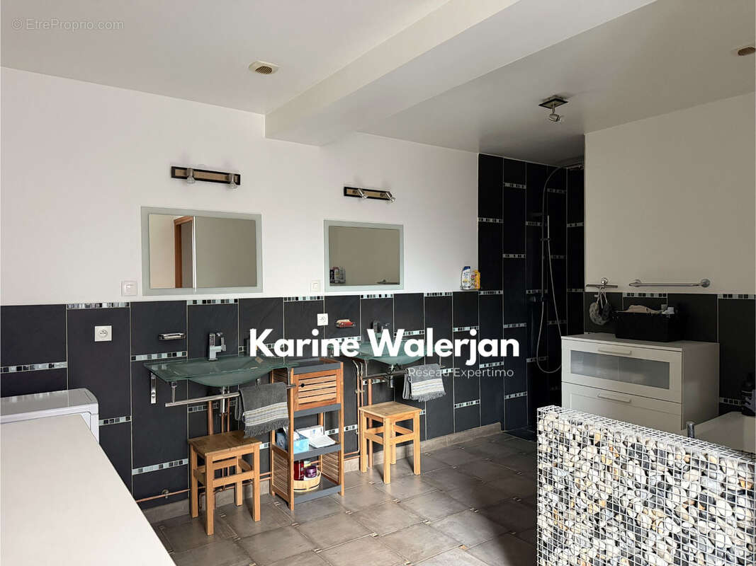 Maison à COURRIERES