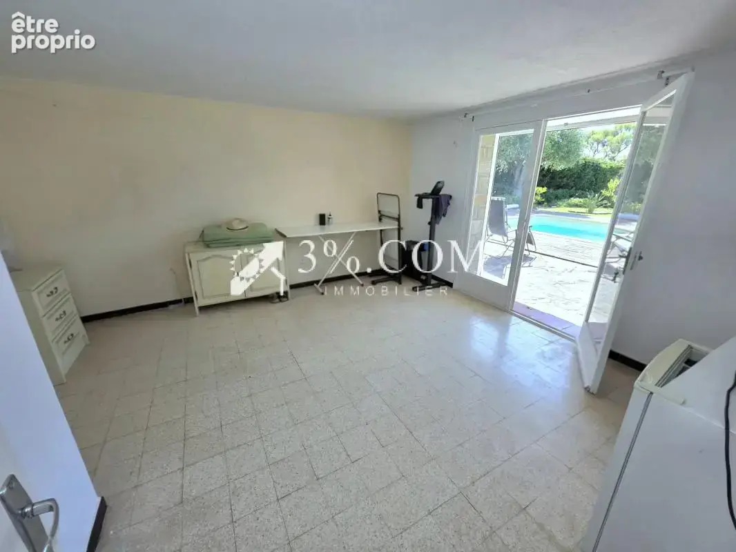 Villa rénovée avec piscine et vue mer à Boulouris - photo 18