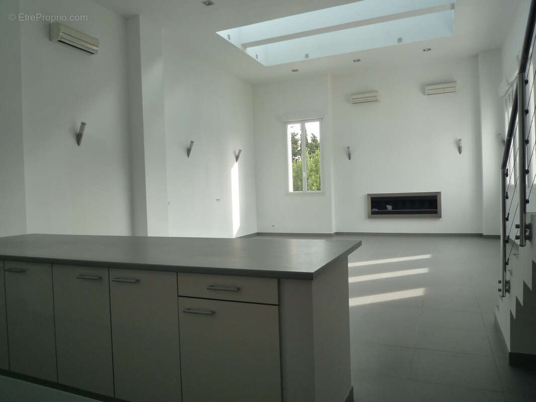 Appartement à MARSEILLE-11E