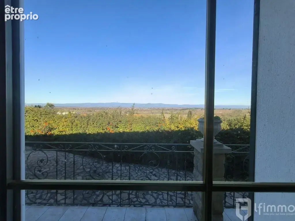 Villa d'exception de 140 m2, jardin de 3096 m2 arborés, et pisci - photo 7