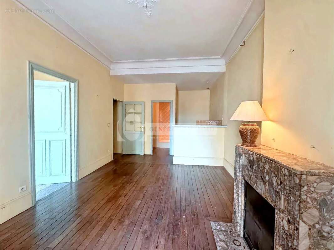 Appartement à AIGUES-MORTES