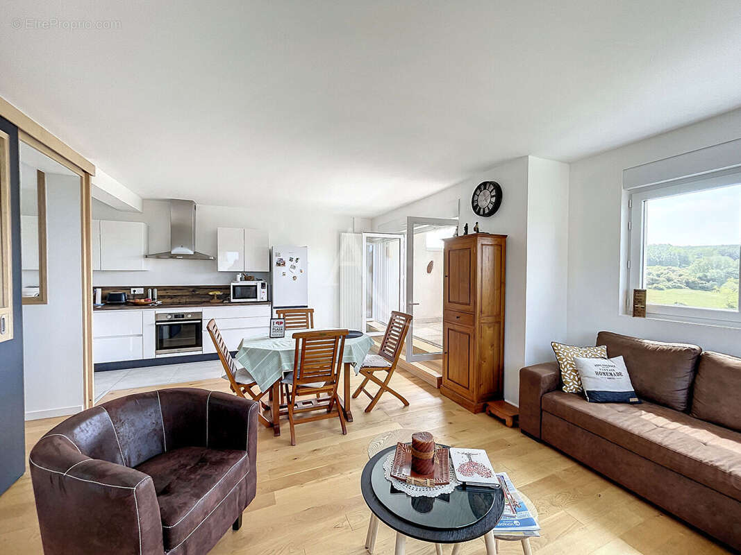 Appartement à SAINT-MARTIN-BOULOGNE