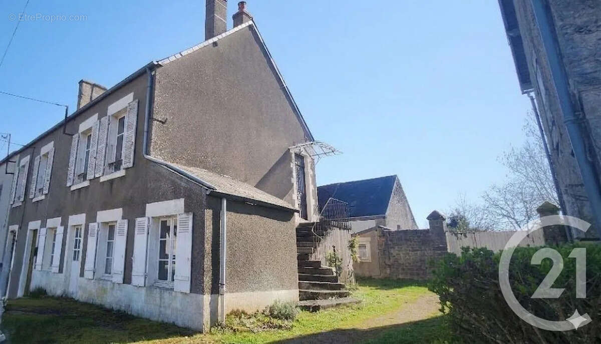 Maison à AUNAY-EN-BAZOIS