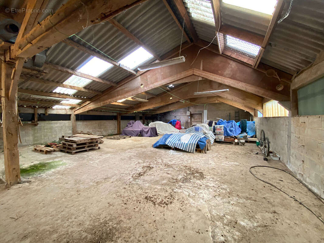 Commerce à LA CHAPELLE-D&#039;ANDAINE