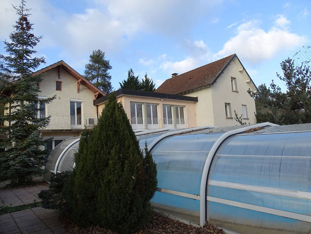 Maison à ARC-LES-GRAY