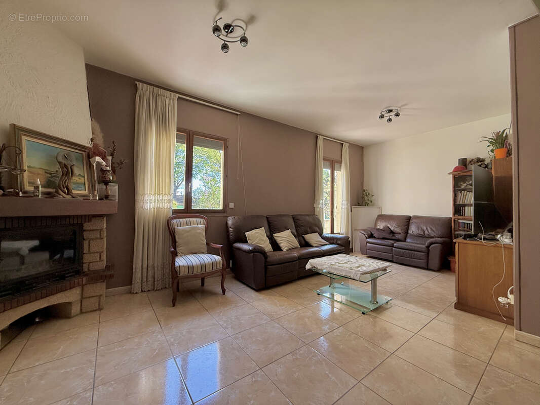 Maison à AULNAY-SOUS-BOIS