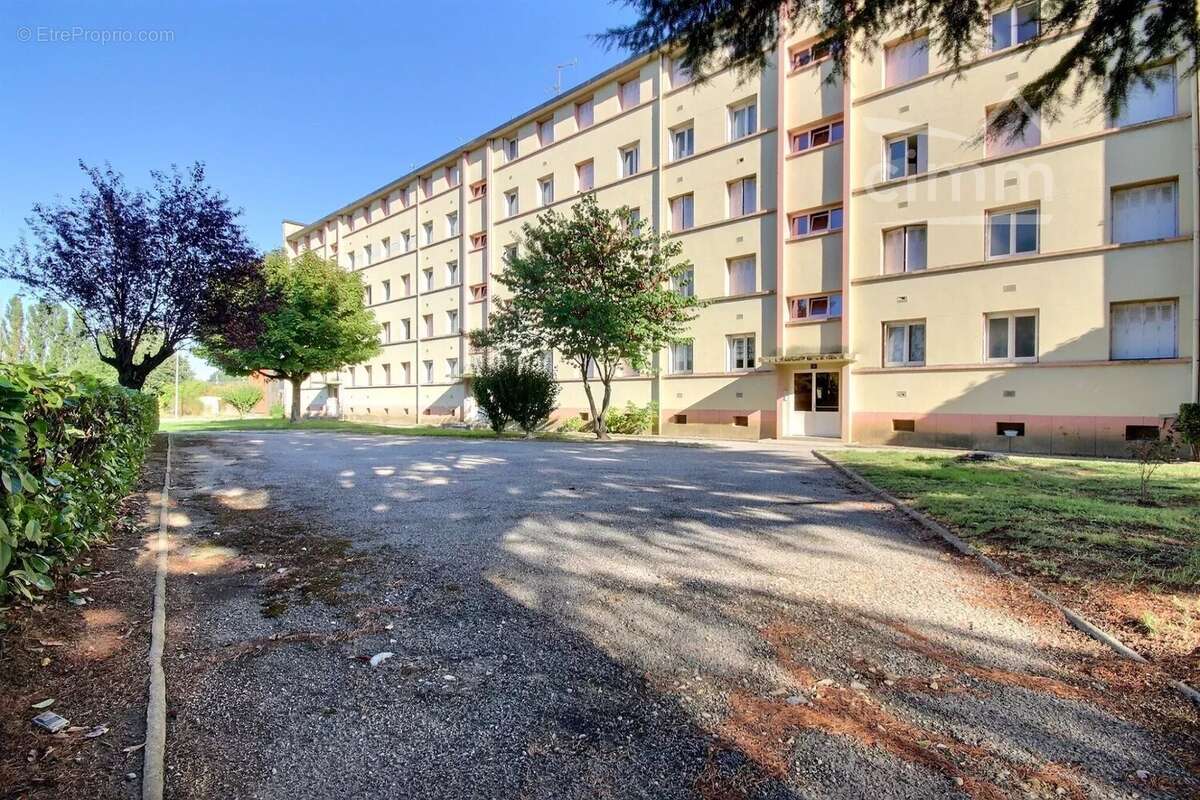 Appartement à LE TEIL