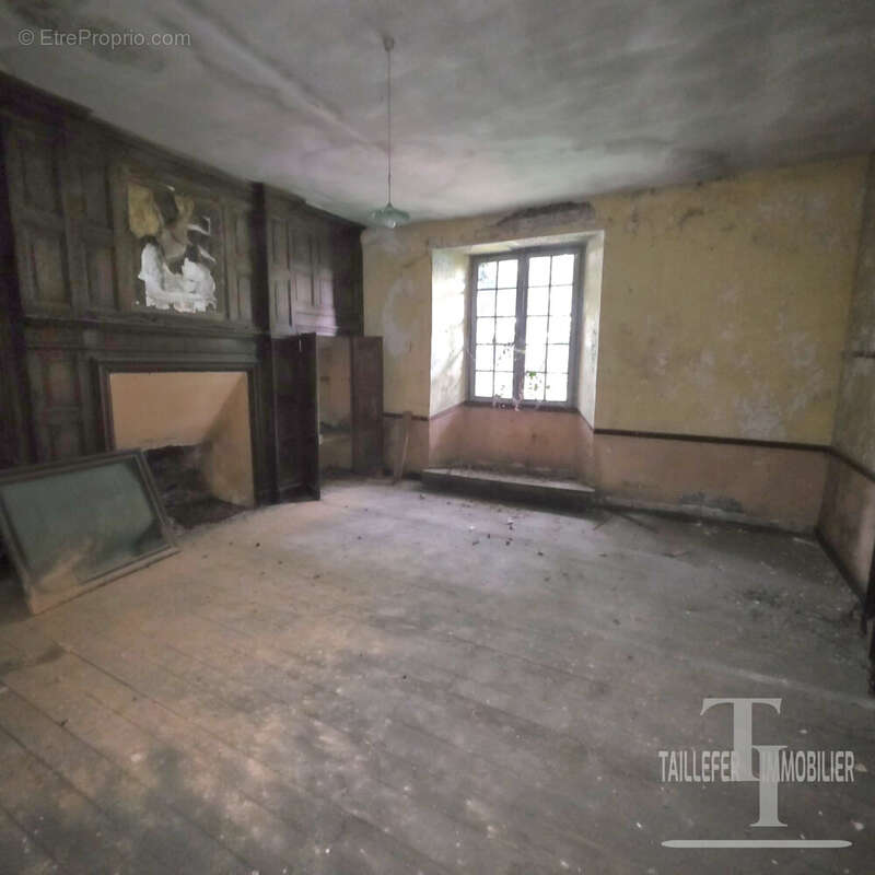 Maison 167 m² à Saint-Astier  - photo 7