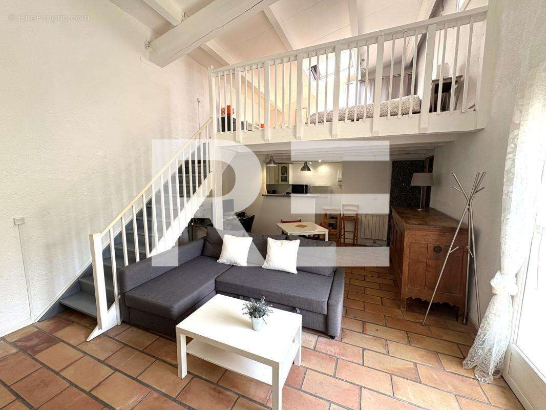 A vendre dans les hauteurs de nimes maison de 168 m² - photo 13