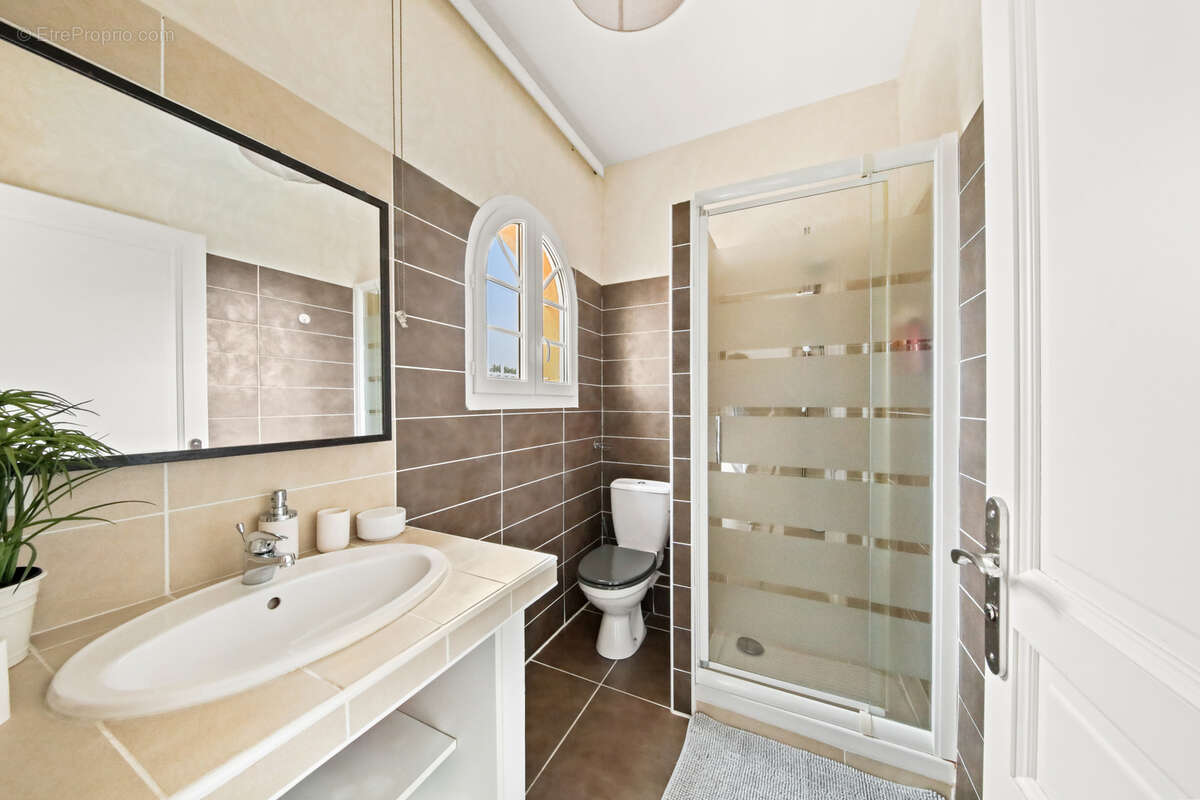 Maison à LA LONDE-LES-MAURES