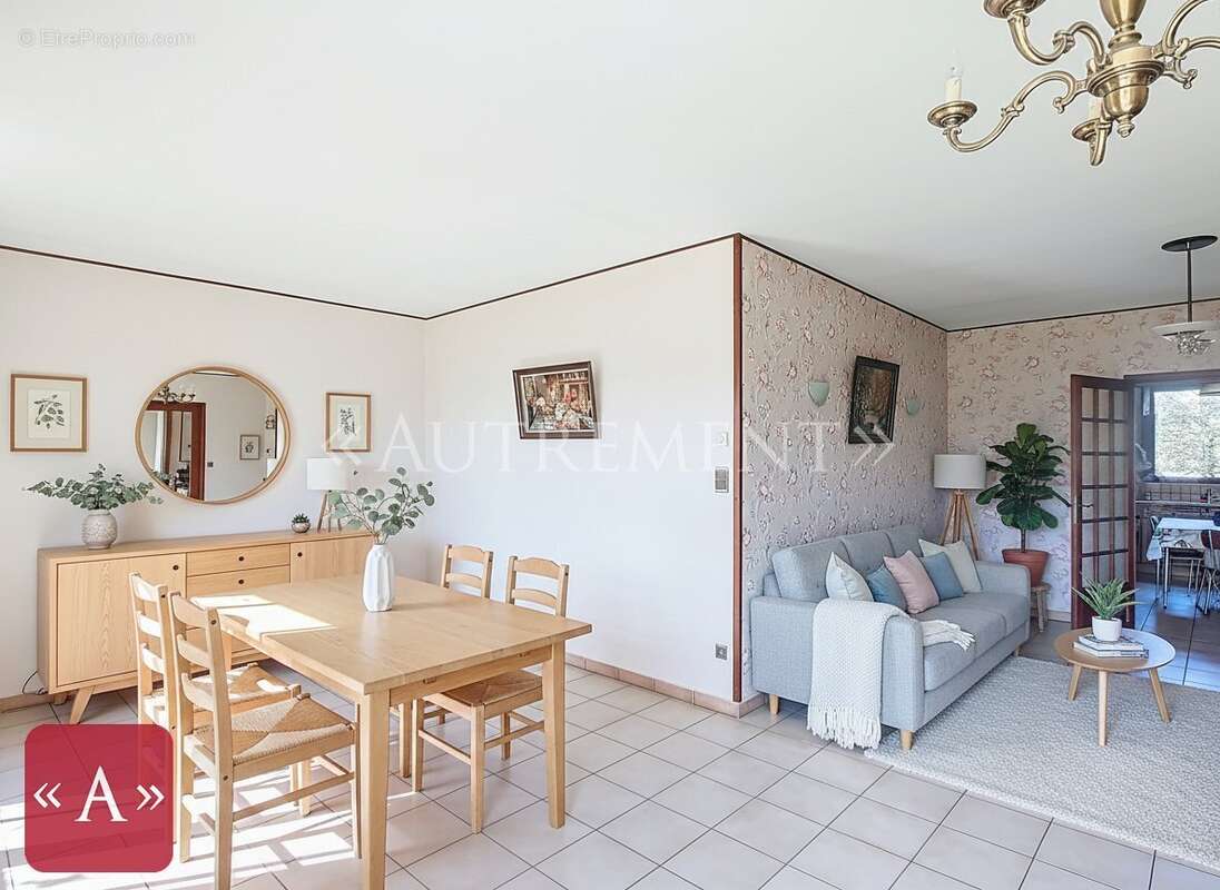 Maison à SAINT-SULPICE