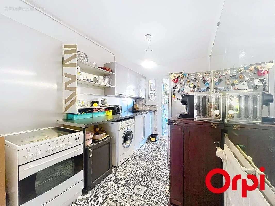 Mandelieu la napoule, quartier capitou : 3 pieces traversant de 61,24 m2, avec terrasse et jardin. parking en option - photo 4