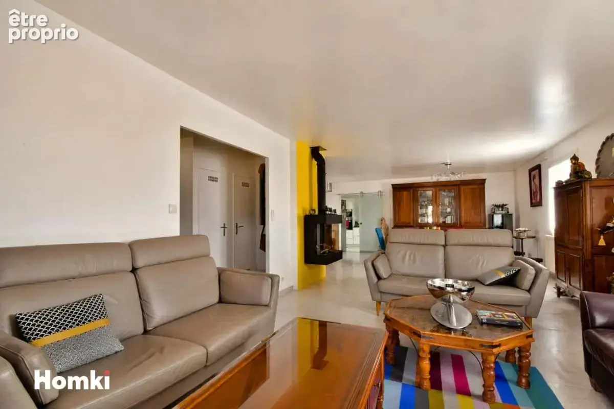 MONTAUBAN – Maison de plain-pied de 156 m² avec piscine sur 2 256 m² de terrain - photo 7