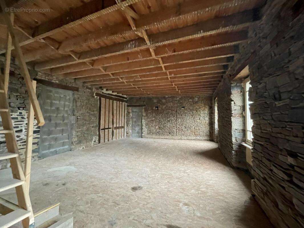 Maison à DOL-DE-BRETAGNE