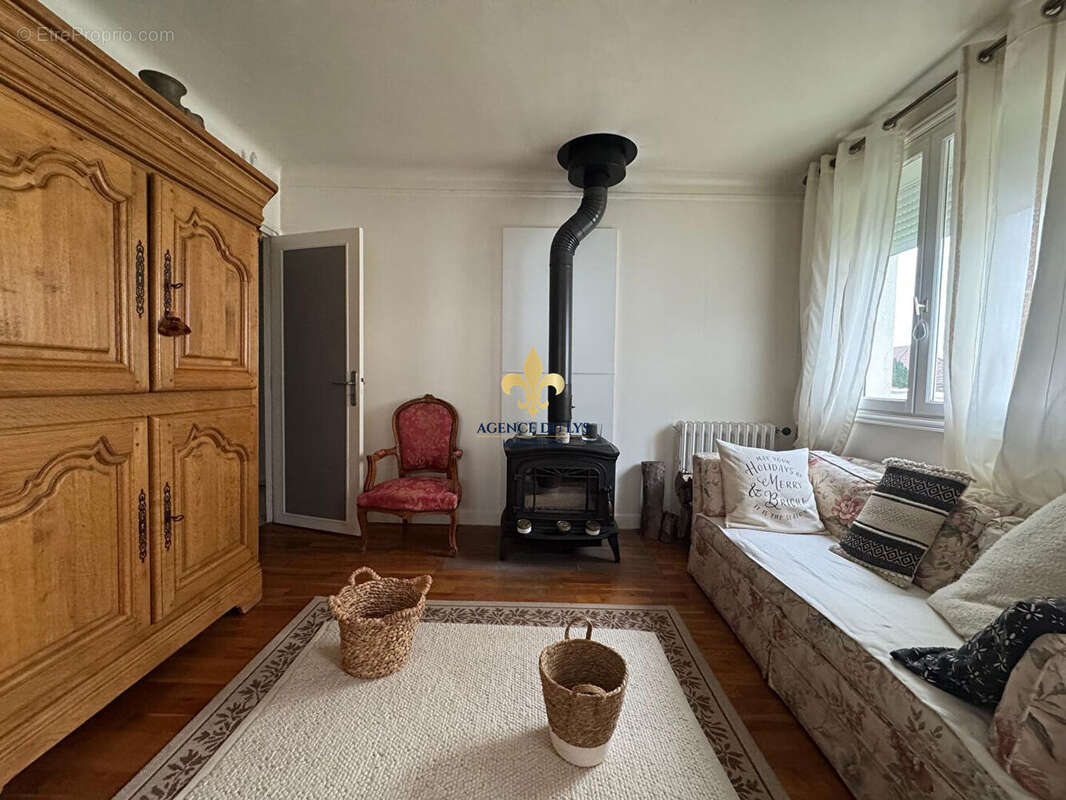 Maison à ORRY-LA-VILLE