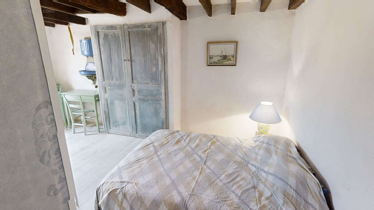 Maison à VOLLORE-VILLE
