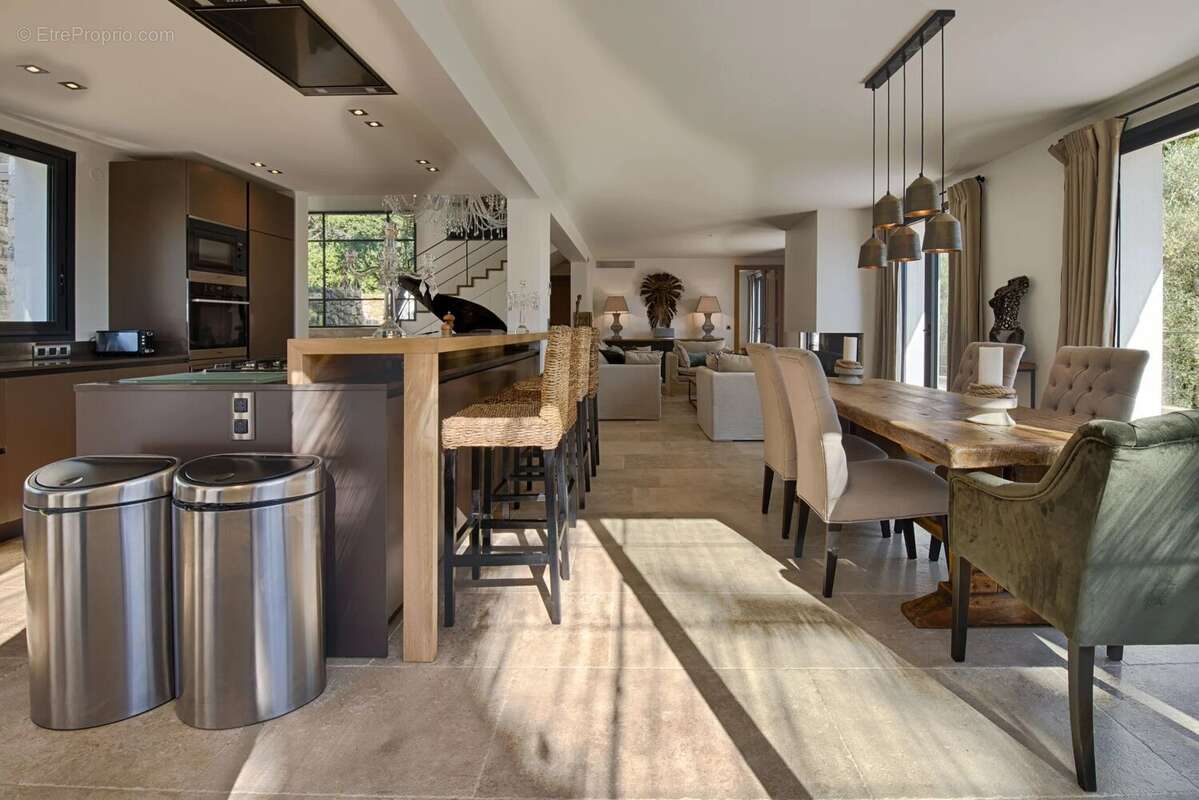 Maison à MOUGINS