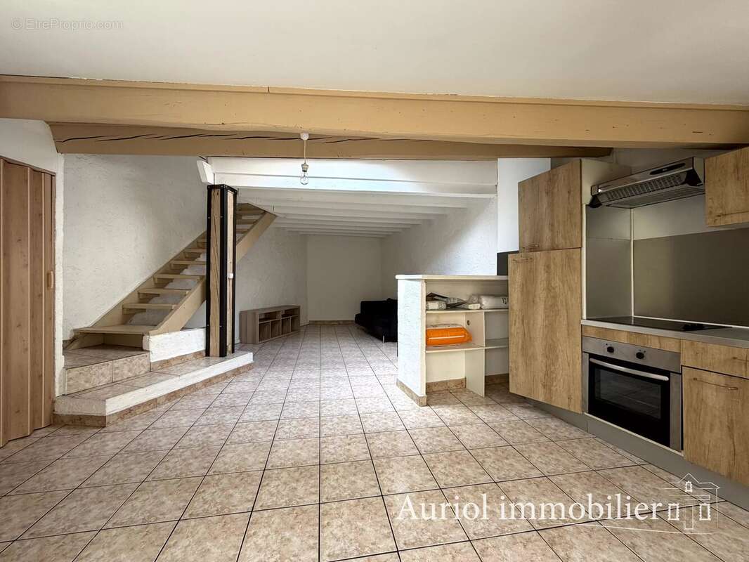 Appartement à AURIOL