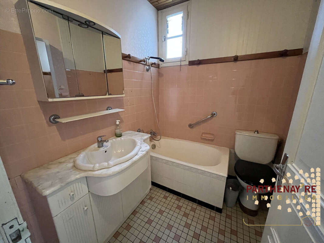 Maison à PARTHENAY