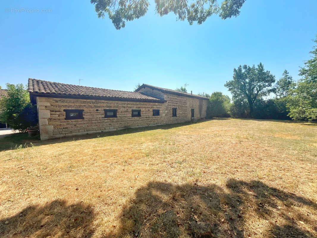 Maison à VIRIAT