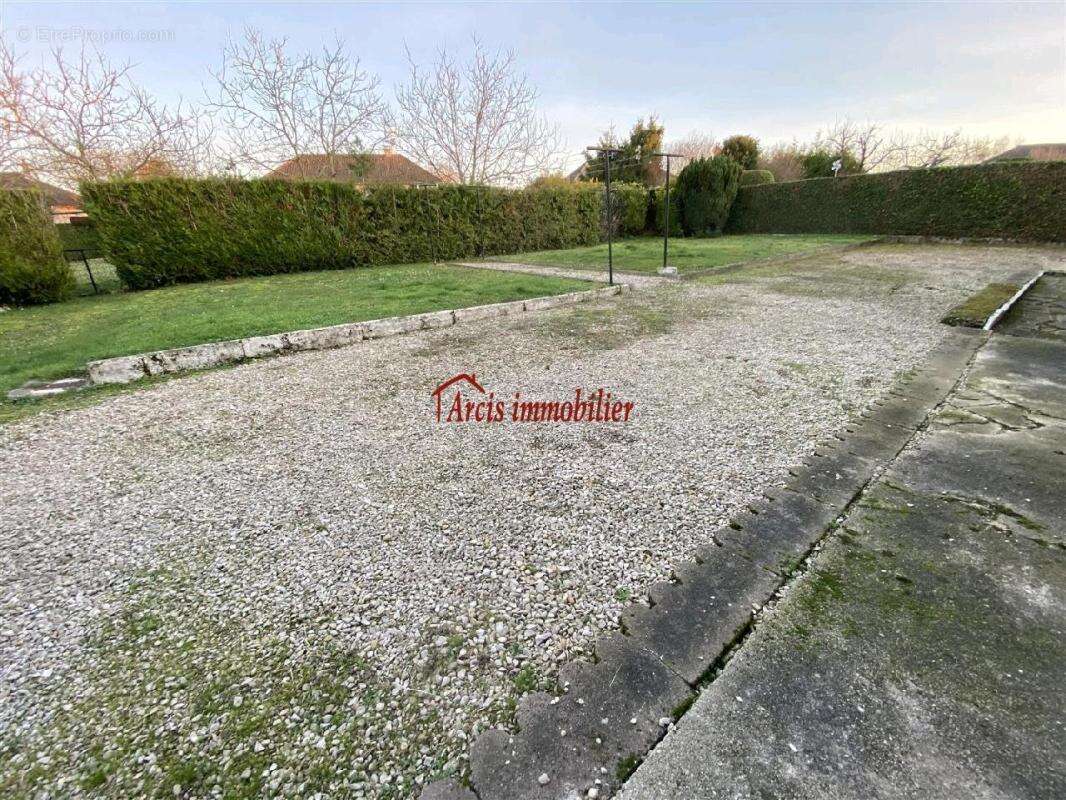 Maison à ARCIS-SUR-AUBE