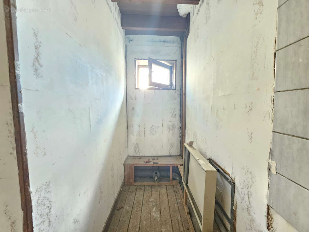 Maison à BRUYERES-LE-CHATEL