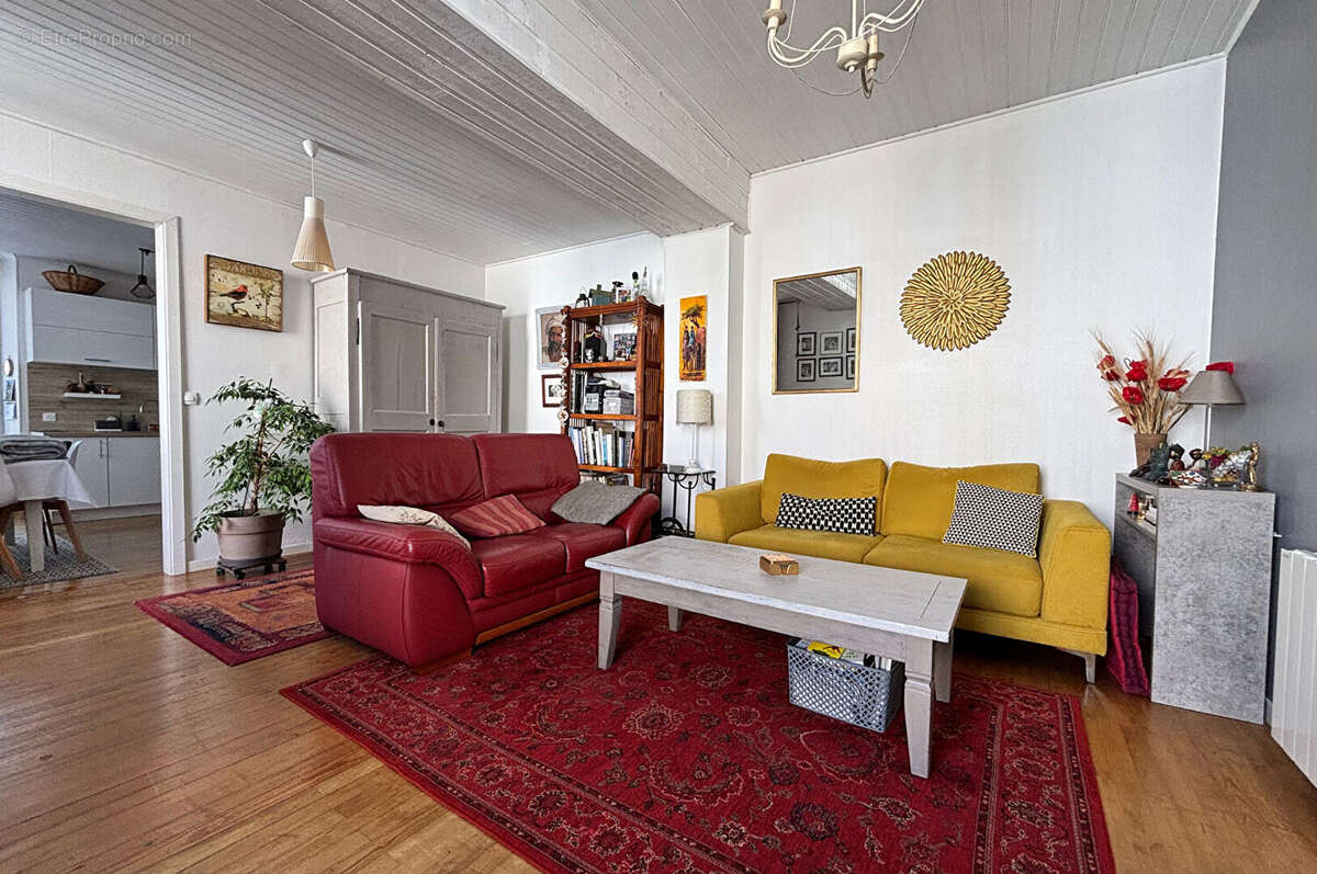 Appartement Rochefort 120 m2 avec terrasse. - photo 2