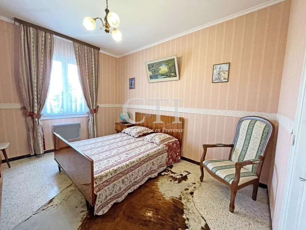 Maison à VAISON-LA-ROMAINE