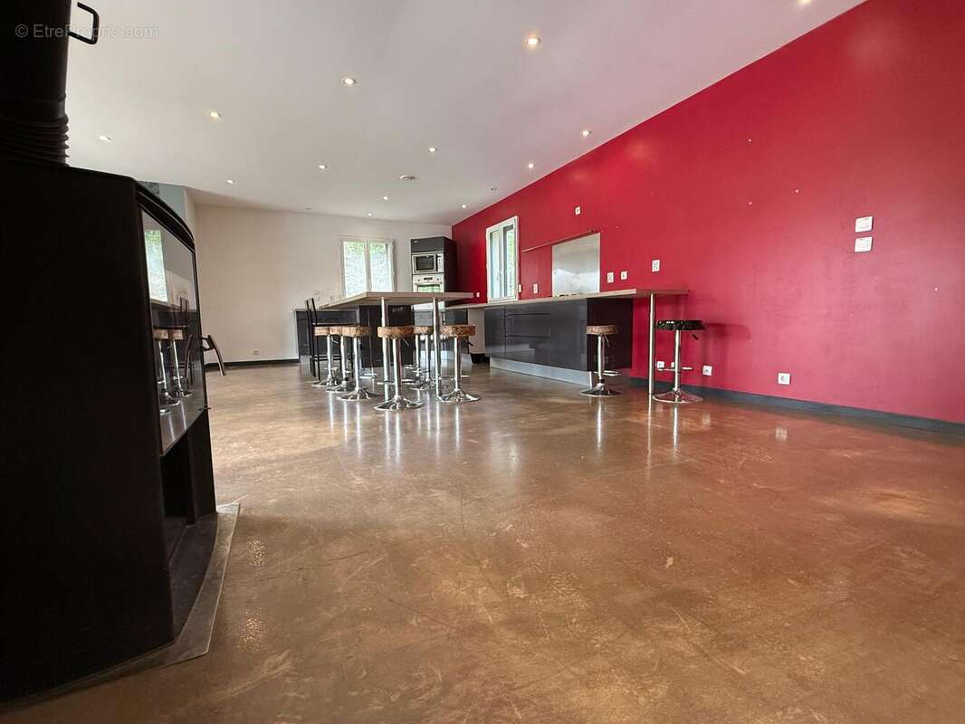 Photo 6 - Maison à MARCILLY-LE-CHATEL