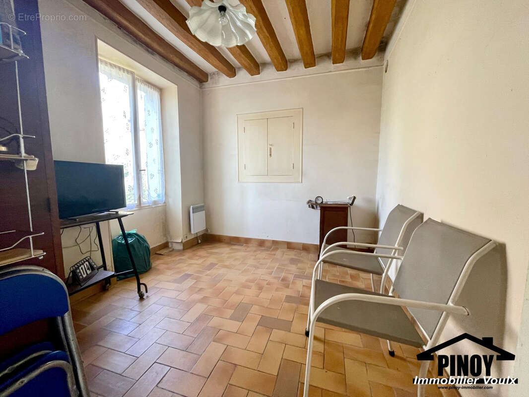 Maison à DORMELLES
