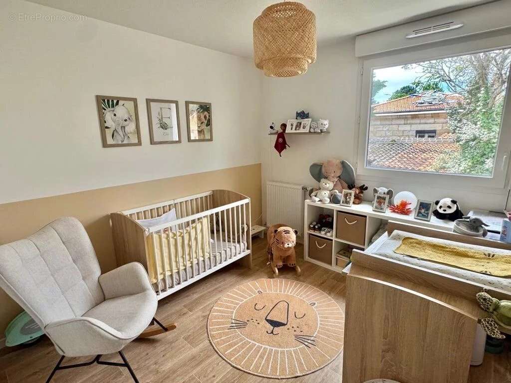 Maison à VILLENAVE-D&#039;ORNON