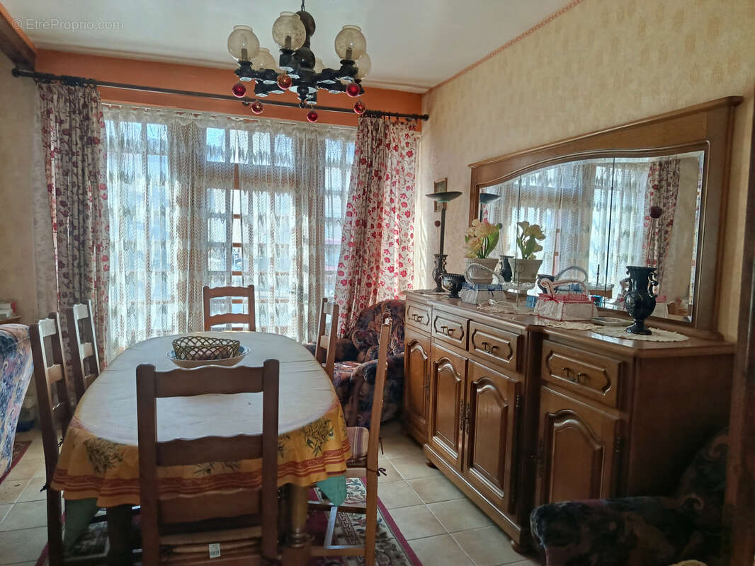 Maison à BENGY-SUR-CRAON