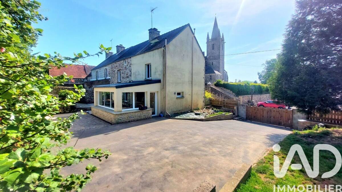 Photo 1 - Maison à GOLLEVILLE