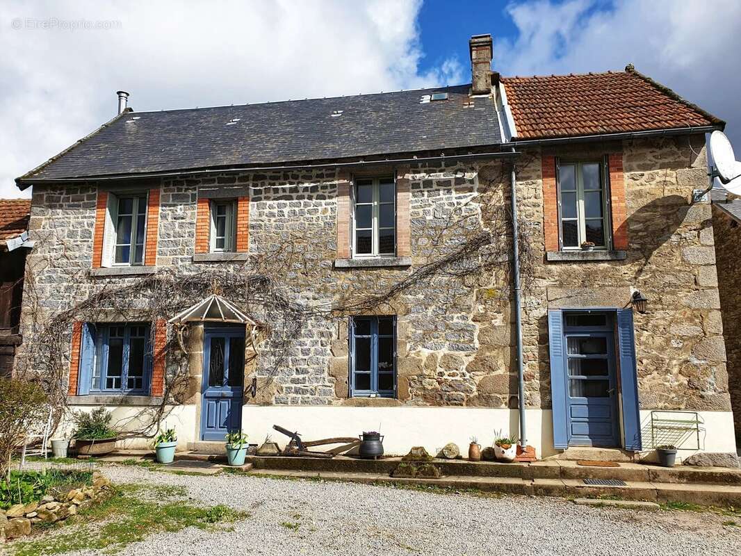 Belle ferme située dans une campagne vallonnée avec un gîte et 2 dômes géodésiques - photo 2