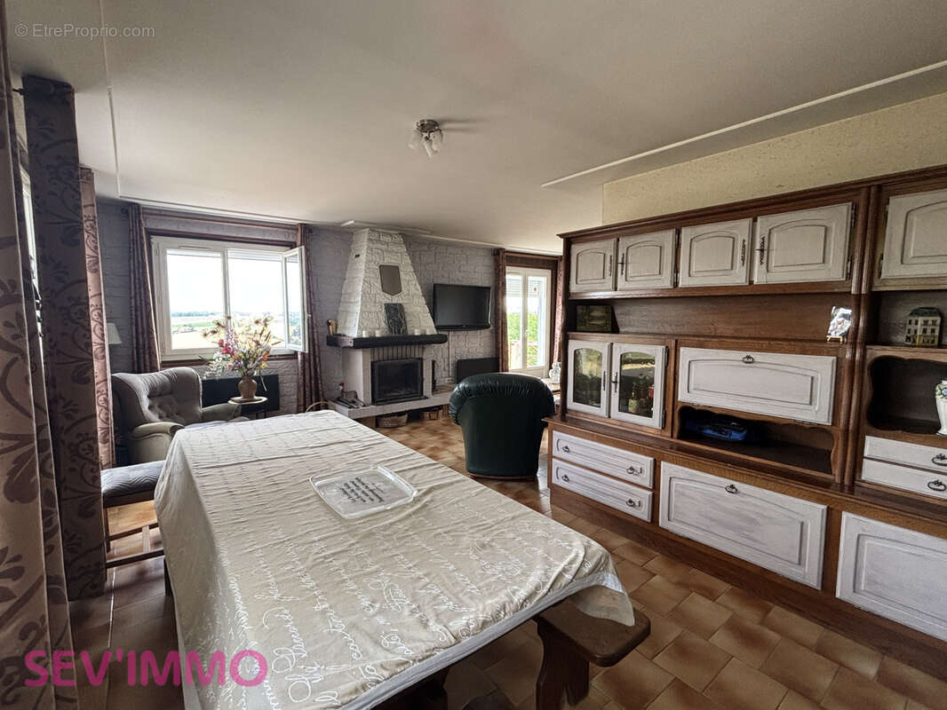 Maison 87 m² à Crechy  - photo 16