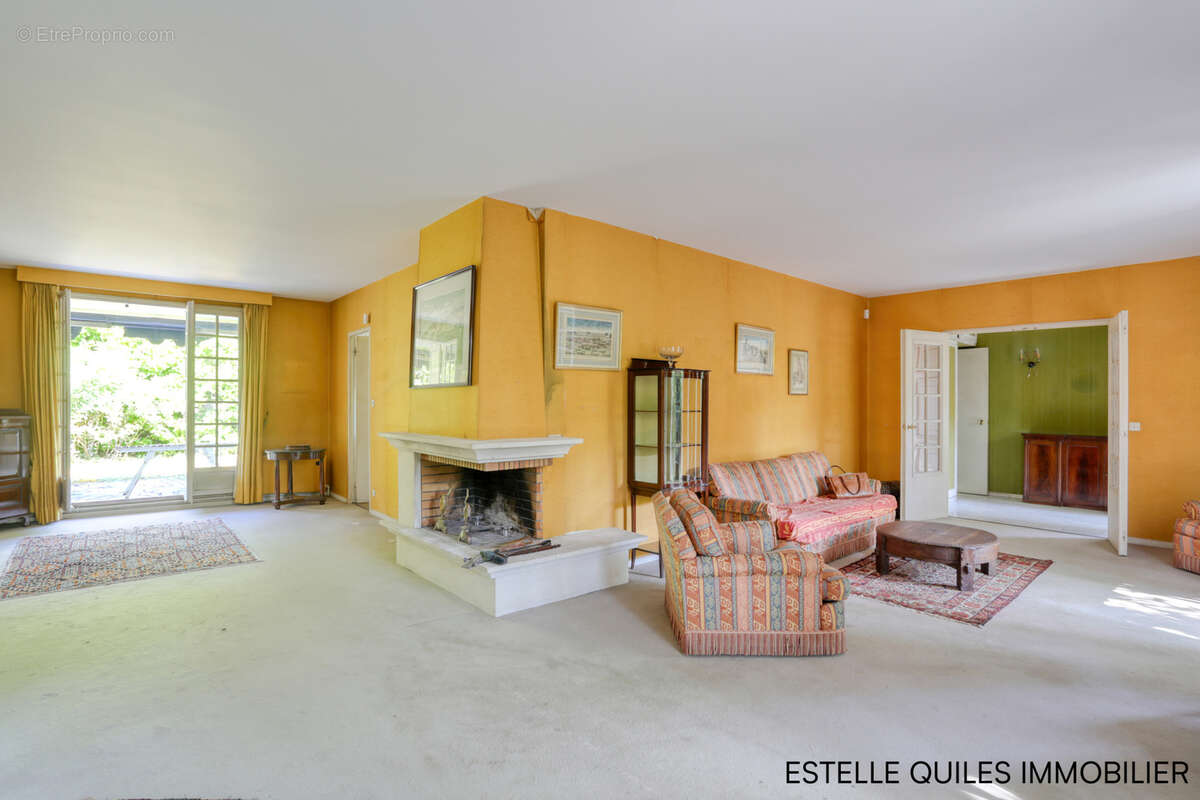 Maison à VERSAILLES