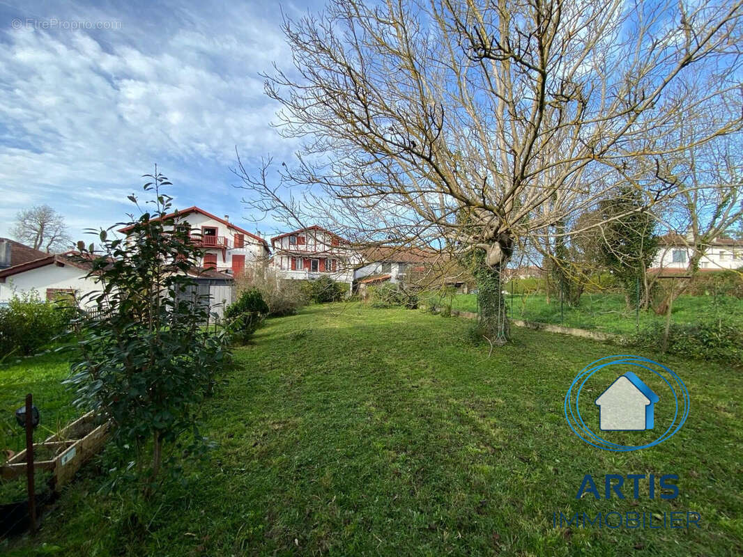 Appartement à SAINT-PEE-SUR-NIVELLE