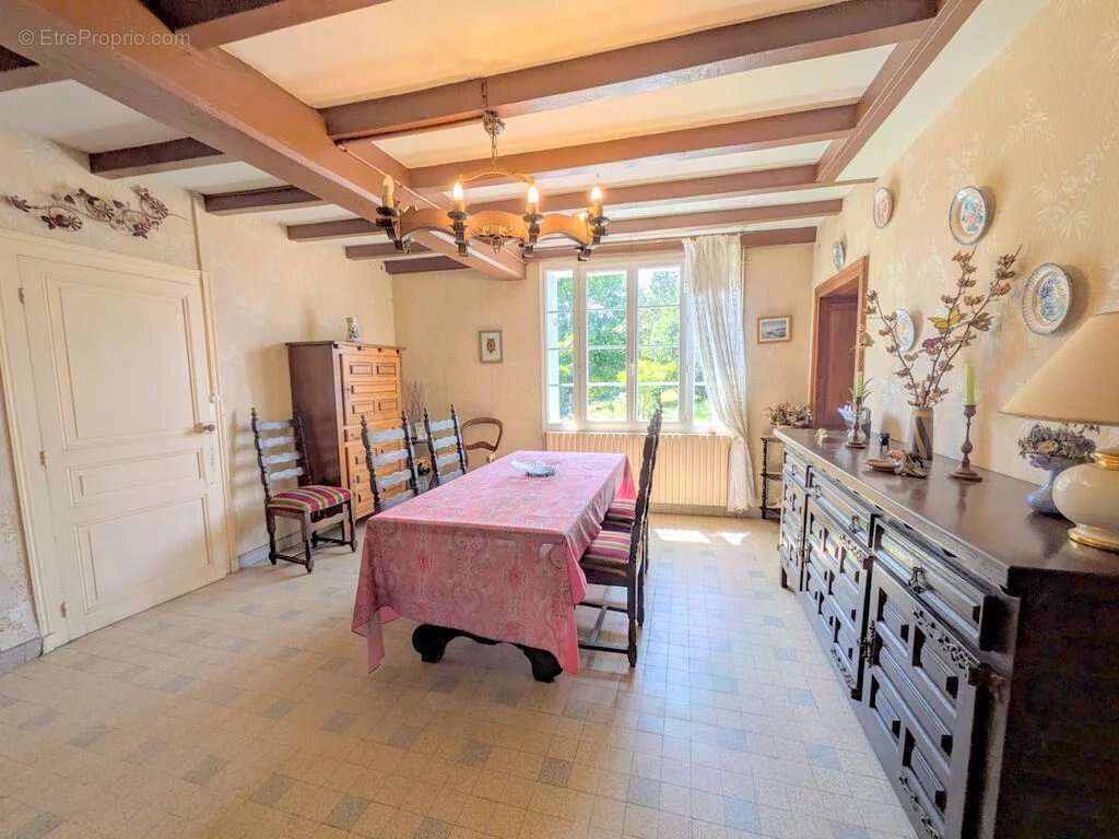 Maison à MIRAMBEAU