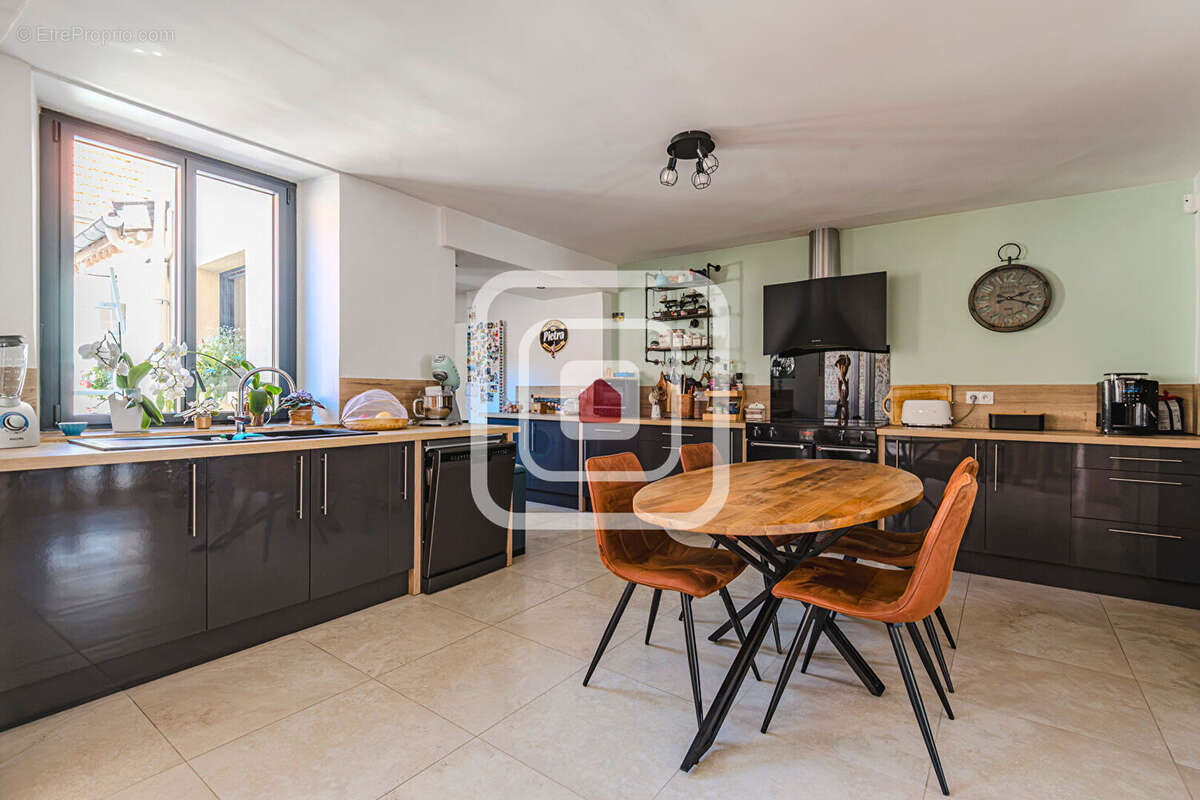 Exclusivite maison bourgeoise de caractere centre hermonville avec dependances et chartil - photo 6
