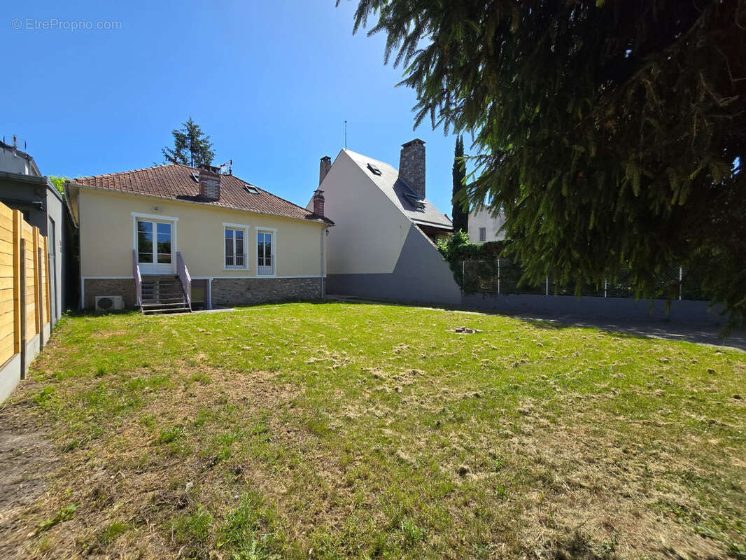 Maison à AULNAY-SOUS-BOIS