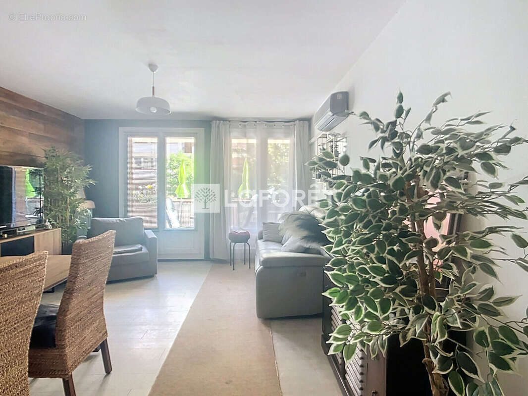 Appartement à AUBAGNE